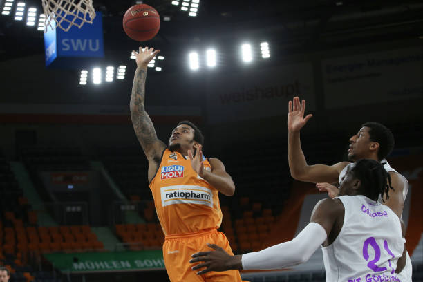 另一方面 另一方面