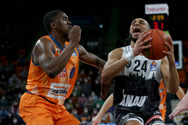 的荣耀和责 的荣耀和责